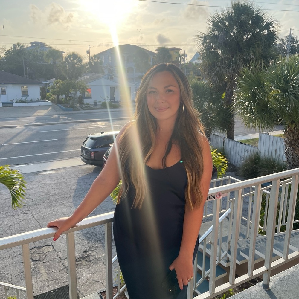 Meet your Posher, Lena